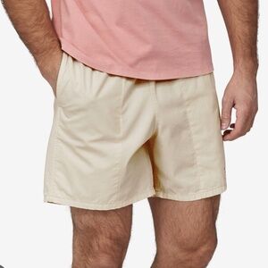 Patagonia 6” Funhoggers Shorts Undyed Natural Men’s Size medium NWT $75
